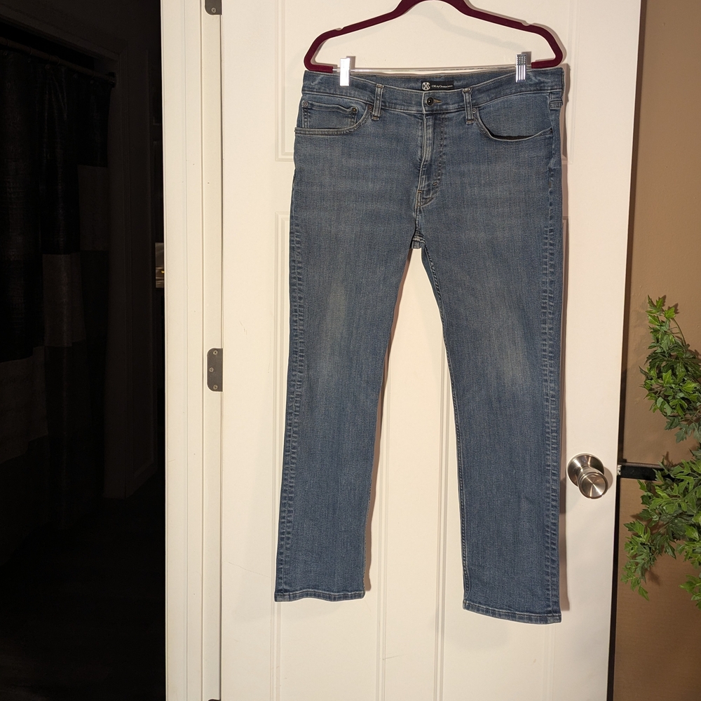 Classic Denim Slim Fit Jeans for Men. Size 36x30.